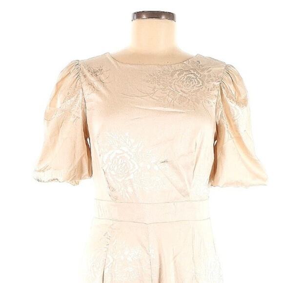 Lulus Time After Time Champagne Floral Jacquard Puff Sleeve Jumpsuit Size M - Picture 12 of 13